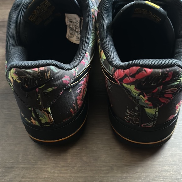 Nike Hawaiian Print Air Force Ones - Picture 5 of 6